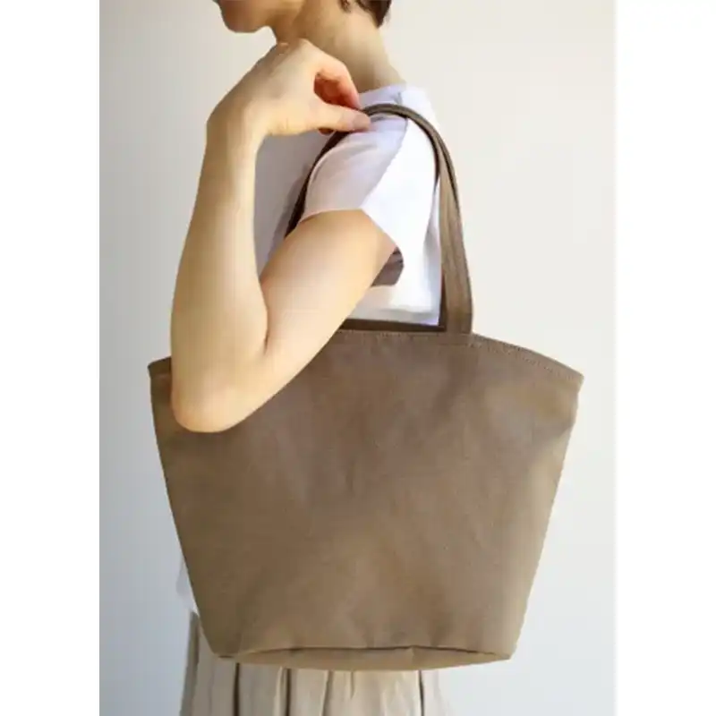 アトリエヌイ アークトートバッグ モカ